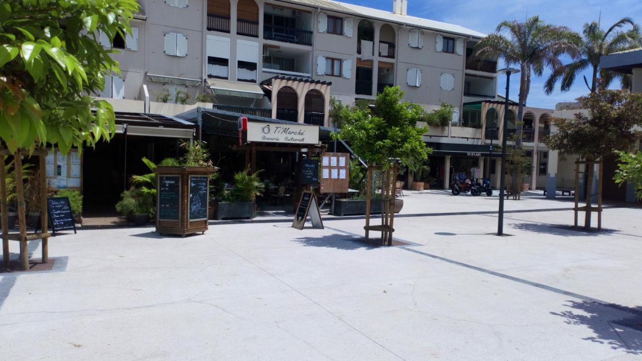 Case Beaoel Saint-Gilles-les Bains Exterior foto